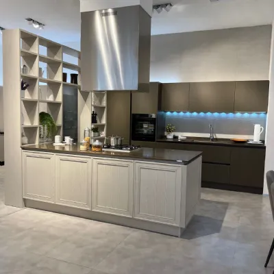 Cucina Riflex classica altri colori con penisola Veneta cucine scontata 50%