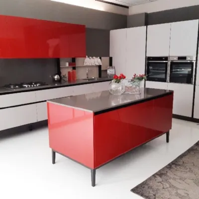 Cucina rossa design ad isola Polvere Arredo3