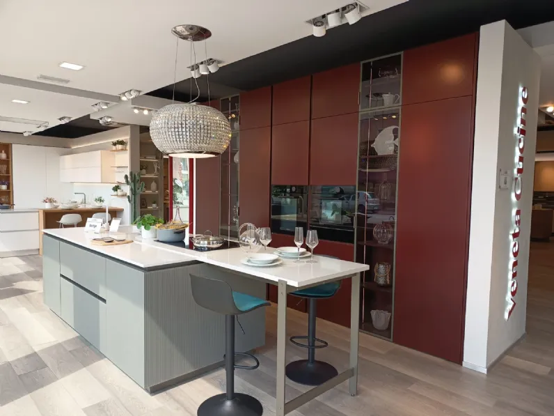 Cucina Lounge - riflex moderna rossa Veneta cucine con isola scontata 51%