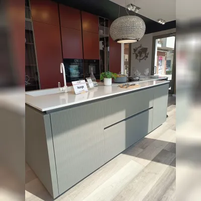 Cucina Lounge - riflex moderna rossa Veneta cucine con isola scontata 51%