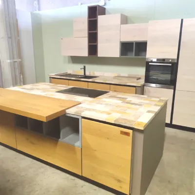 Cucina country con isola Zenzero isola Arrex a prezzo ribassato