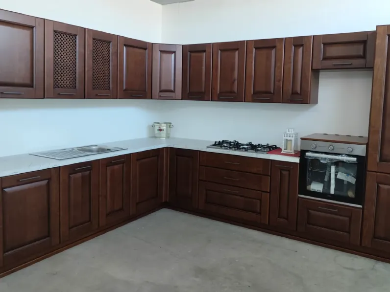 Cucina ad angolo in legno rovere moro Grazia a prezzo ribassato