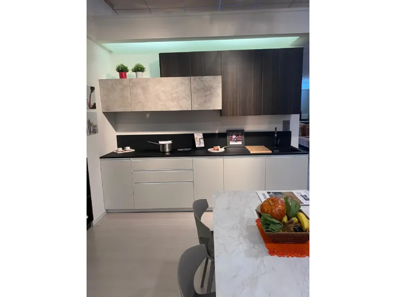 Cucina a PREZZI OUTLET in legno Arrex -49%
