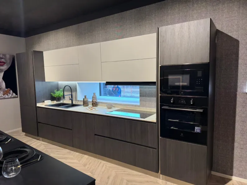 Cucina rovere moro moderna lineare Young Stosa in offerta