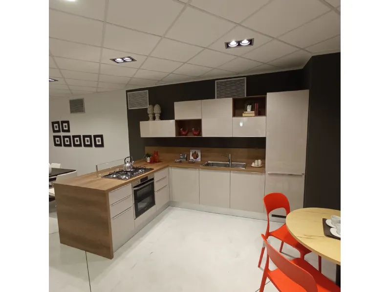 Cucina grigia moderna con penisola Urban Scavolini a soli 6200