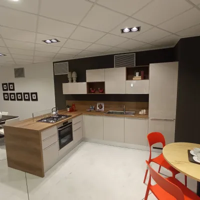 Cucina grigia moderna con penisola Urban Scavolini a soli 6200