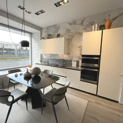 Cucina Scavolini moderna lineare bianca in laccata opaco Delinea