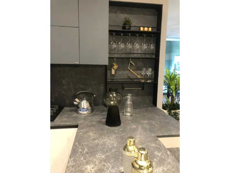 Cucina a prezzo ribassato ad angolo moderna Liberamente Scavolini