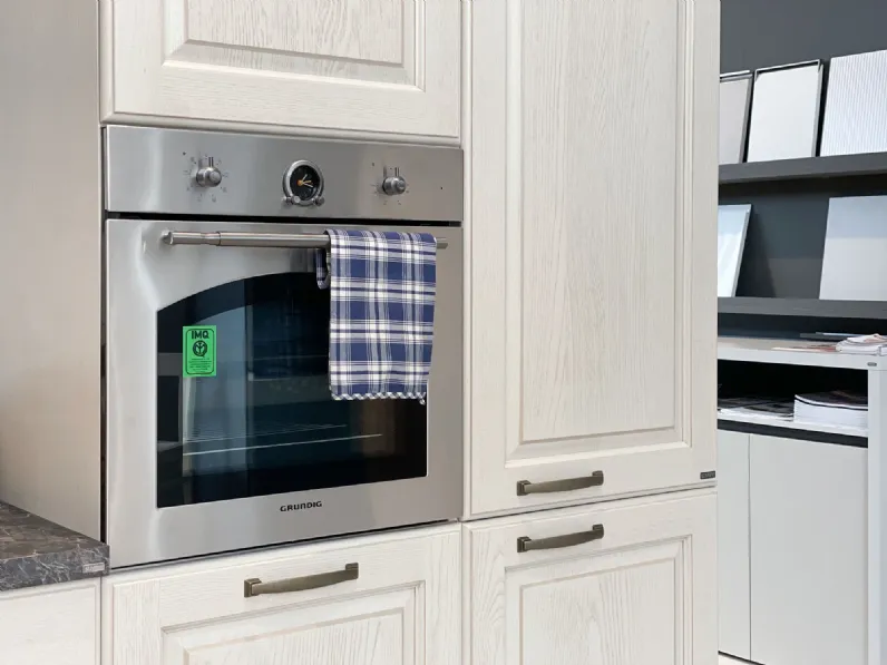 Cucina classica ad angolo Madeleine Scavolini a prezzo ribassato