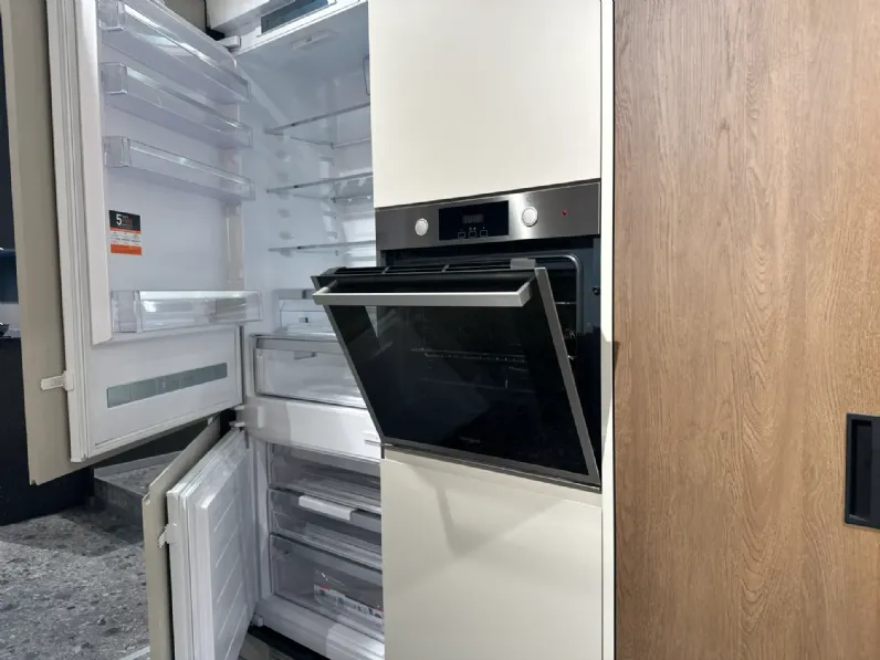 Cucina Motus moderna grigia Scavolini con penisola scontata 53%