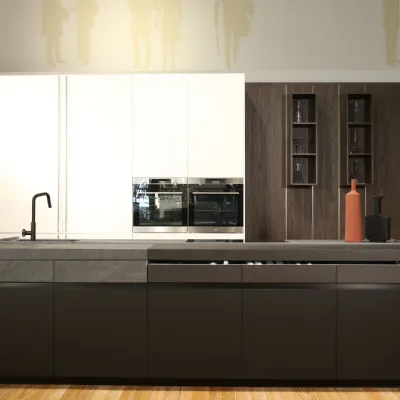 Cucina Scic moderna con penisola rovere moro in legno Cucina modello mediterraneum