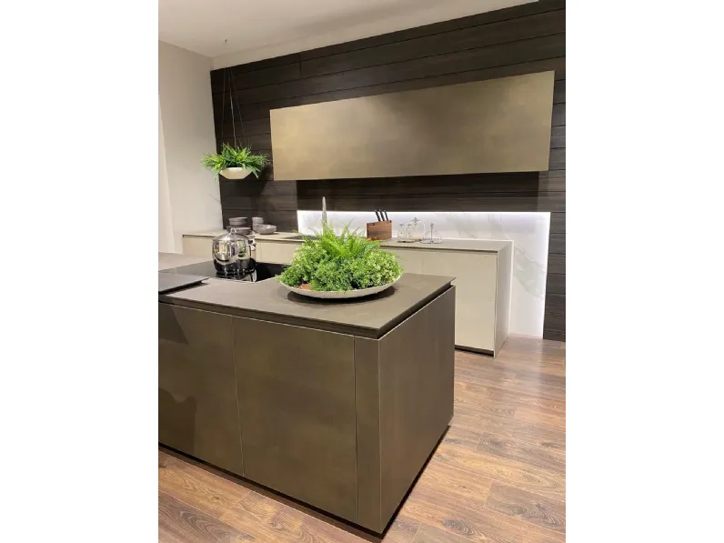 Cucina design con isola Skill  Modulnova a prezzo scontato