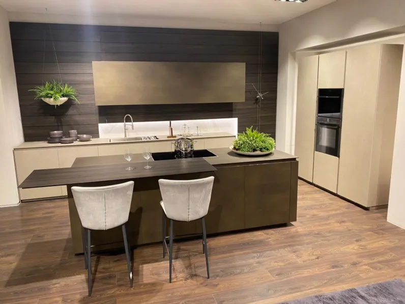 Cucina design con isola Skill  Modulnova a prezzo scontato