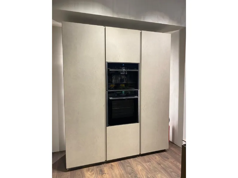 Cucina design con isola Skill  Modulnova a prezzo scontato