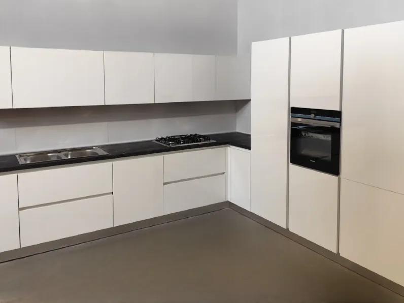 Cucina Arrex moderna ad angolo bianca in laminato lucido Sole