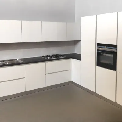 Cucina Arrex moderna ad angolo bianca in laminato lucido Sole
