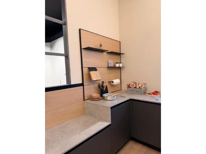 Cucina a PREZZI OUTLET in laminato opaco Stosa -25%
