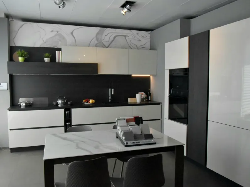 Cucina a prezzo scontato lineare moderna Infinity Stosa