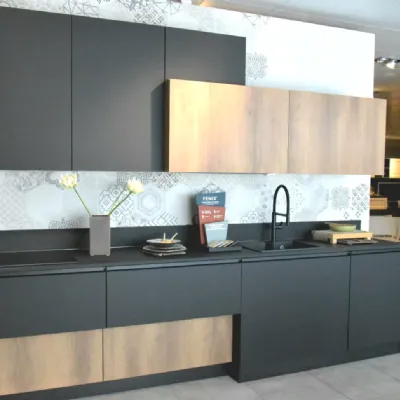 Cucina Infinity  design altri colori Stosa lineare scontata 50%
