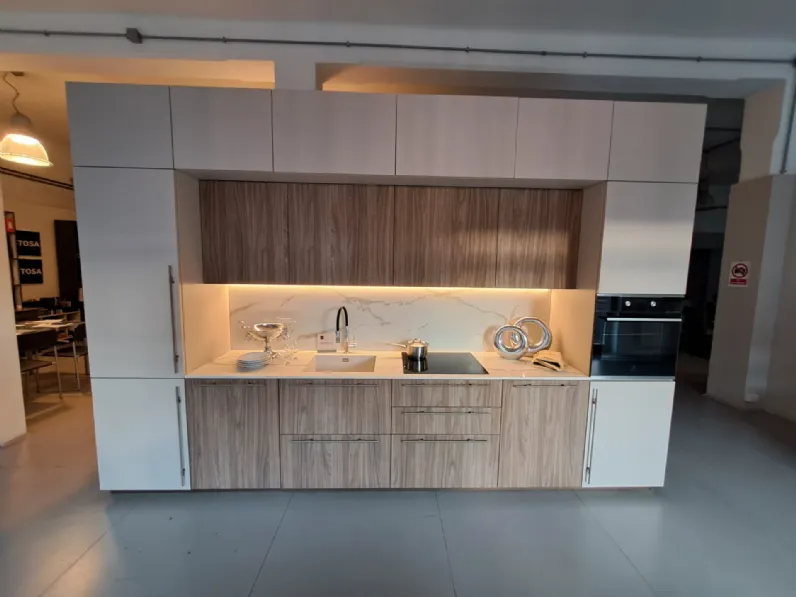 Cucina Stosa Metropolis OFFERTA OUTLET sconto 40% 