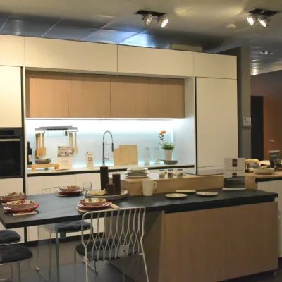Cucina altri colori design con isola Metropolis Stosa a soli 10700 Euro