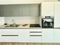 Cucina lineare in laminato opaco bianca Yang  a prezzo scontato