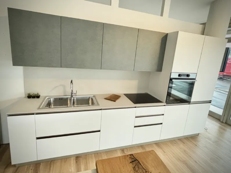 Cucina lineare in laminato opaco bianca Yang  a prezzo scontato