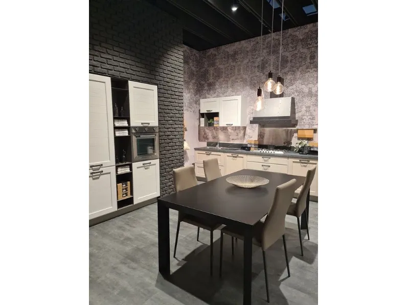 Cucina Stosa moderna lineare in rovere chiaro con finitura laminato opaco 