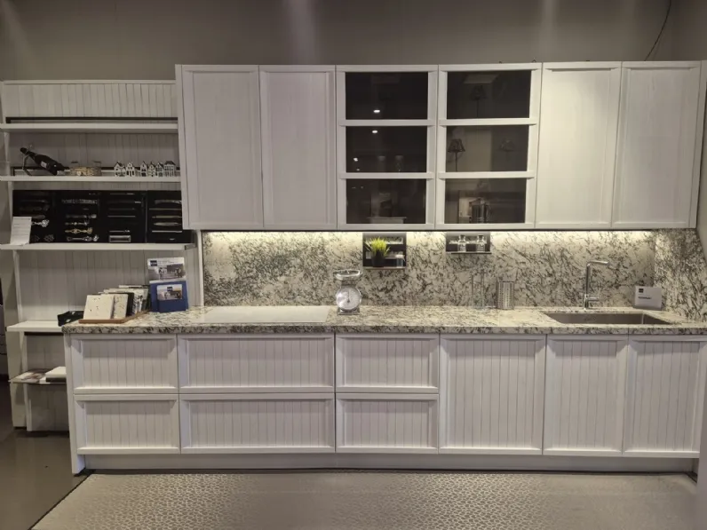 Cucina lineare in legno a prezzo ribassato 51%