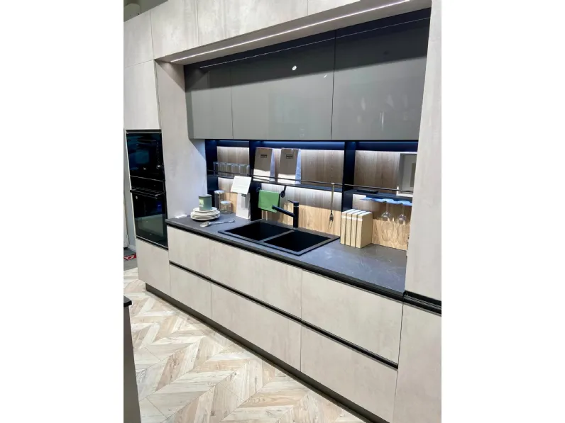 Cucina ad isola moderna bianca Creo Tablet head a soli 11100€