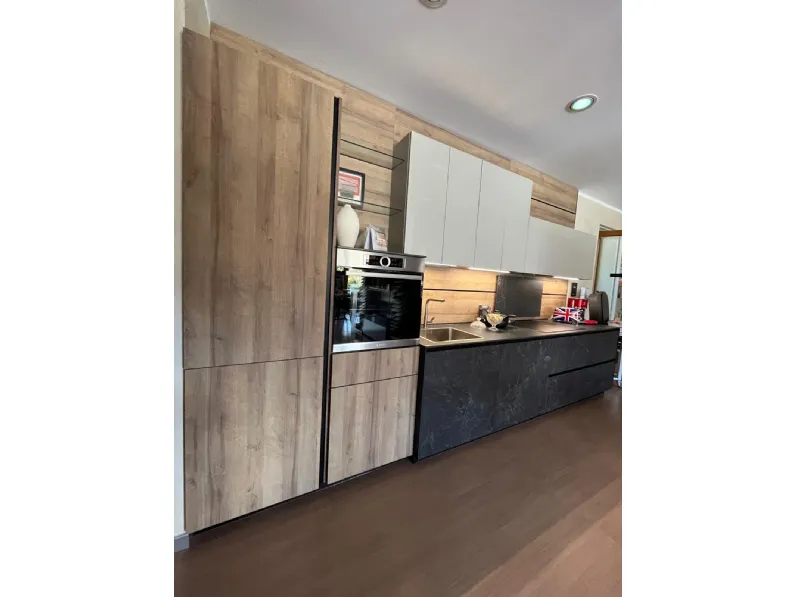 Cucina Telero design altri colori Euromobil lineare scontata 28%