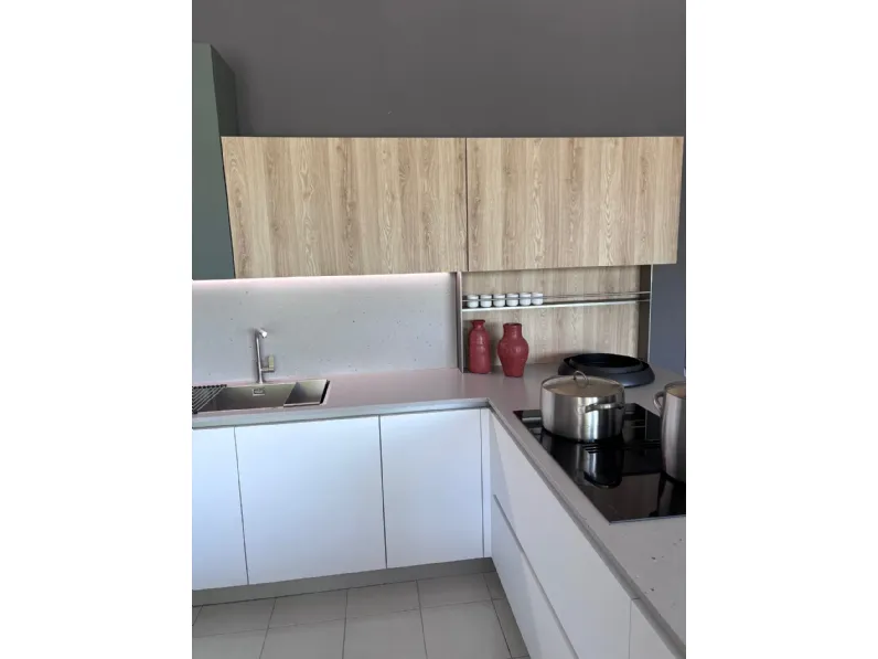 Cucina Time moderna bianca Gentili group con penisola scontata 40%