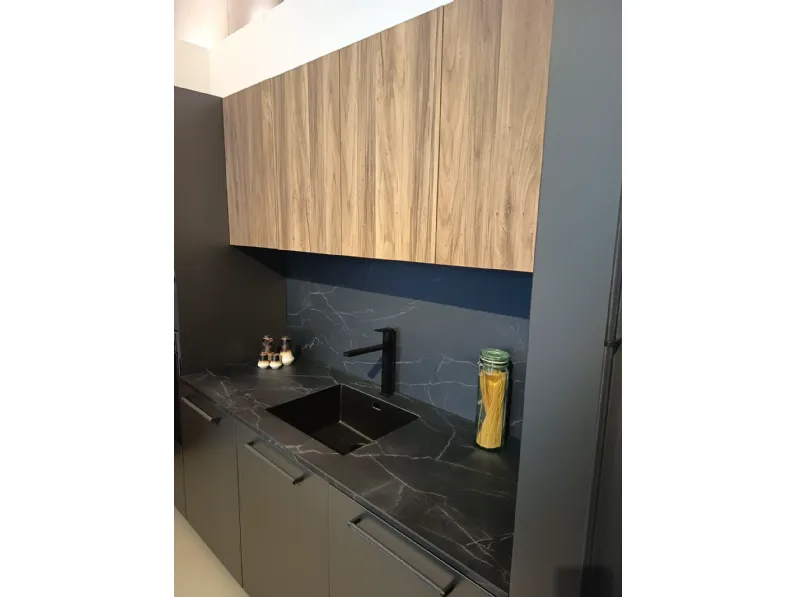 Cucina a PREZZI OUTLET in laminato materico Arredo3 -40%