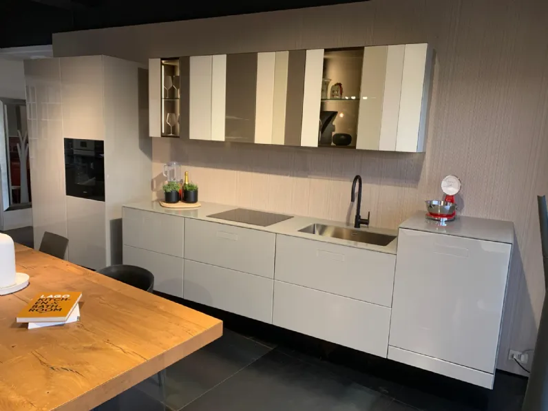 Cucina Now 36e8 design tortora Lago lineare scontata 46%