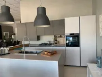 Cucina tortora moderna ad isola Helene Zecchinon
