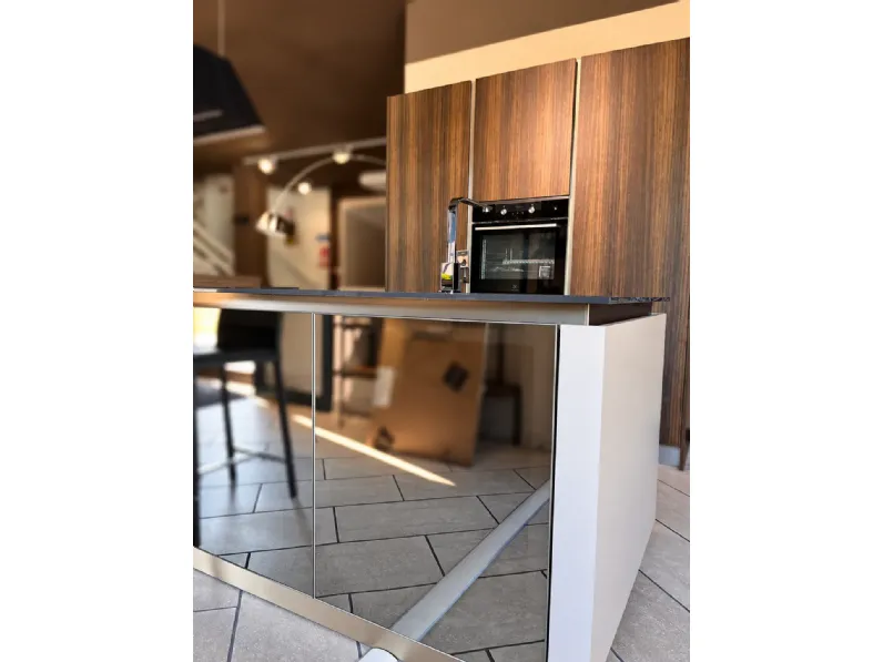 Cucina con isola Artec Cucina modello lungomare  SCONTATA 54%
