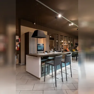Cucina tortora moderna con isola Artec Cucina modello lungomare  a soli 6900 Euro