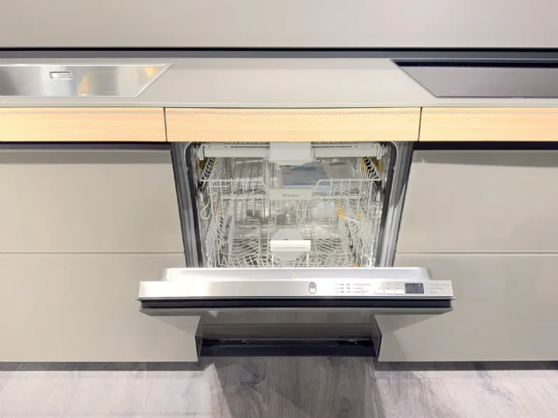 Cucina a PREZZI OUTLET in vetro Valcucine -45%