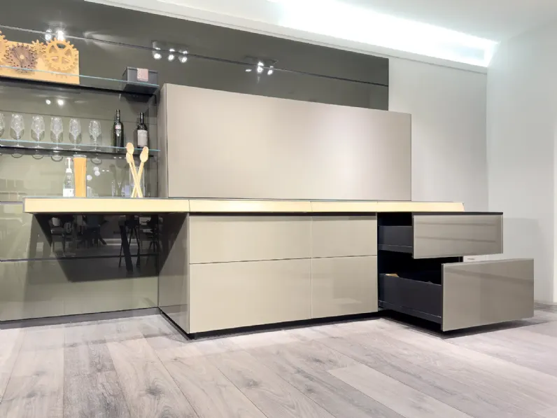 Cucina a PREZZI OUTLET in vetro Valcucine -45%