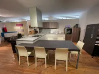 Cucina a PREZZI OUTLET in resina cementizia Valdesign -68%