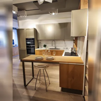 Cucina country con penisola Milano Veneta cucine a prezzo scontato