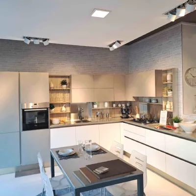 Cucina a PREZZI OUTLET in laminato opaco Veneta cucine -43%