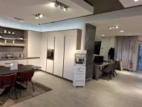Cucina ad angolo in laccata lucido bianca Start presa a prezzo scontato