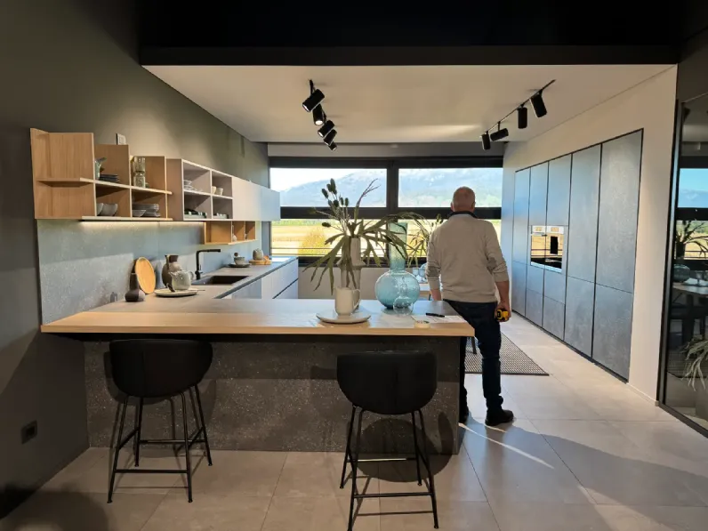 Cucina con penisola moderna altri colori Zecchinon Zecchinon a soli 14640 Euro