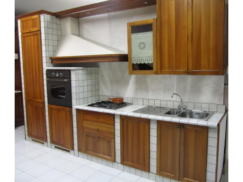 Cucina classica lineare Tradizionale Zecchinon a prezzo ribassato