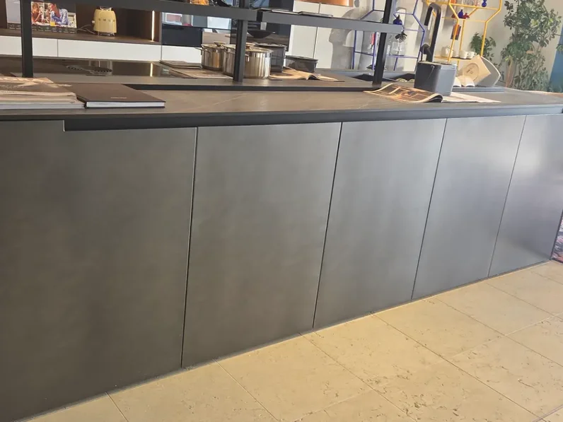 Cucine Zampieri Cucine opaco bianco e laccata metallico acciaio