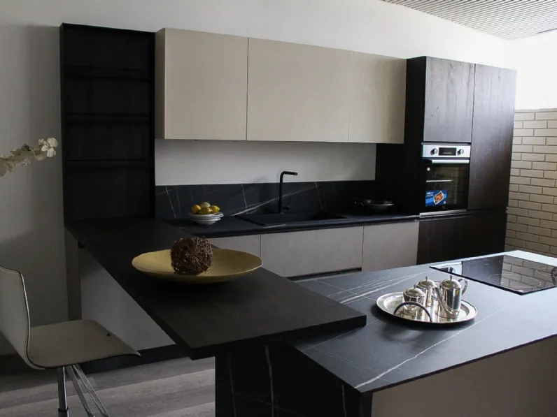 Cucina design grigio Essebi ad isola Cucina essebi serie stella antracite con top stratificato kenya a soli 11900