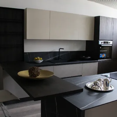 Cucina design grigio Essebi ad isola Cucina essebi serie stella antracite con top stratificato kenya a soli 11900