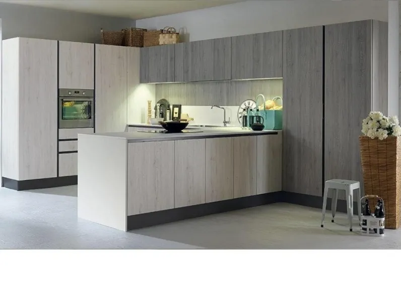 OFFERTA cucina mod VINTAGE di CUCINE STORE CON PENISOLA (250X430cm)