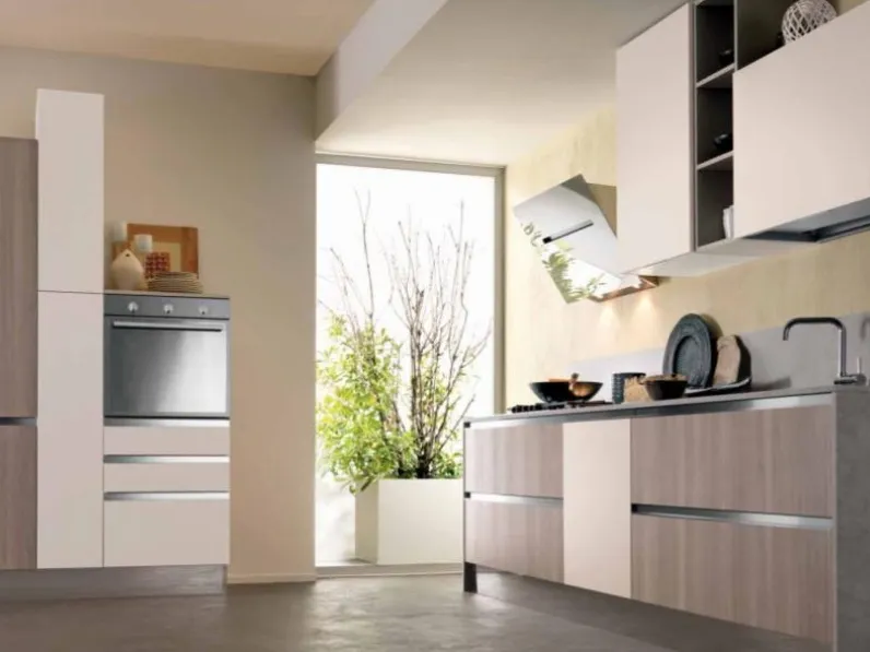 Cucina a prezzo ribassato lineare moderna Iris Cucine store